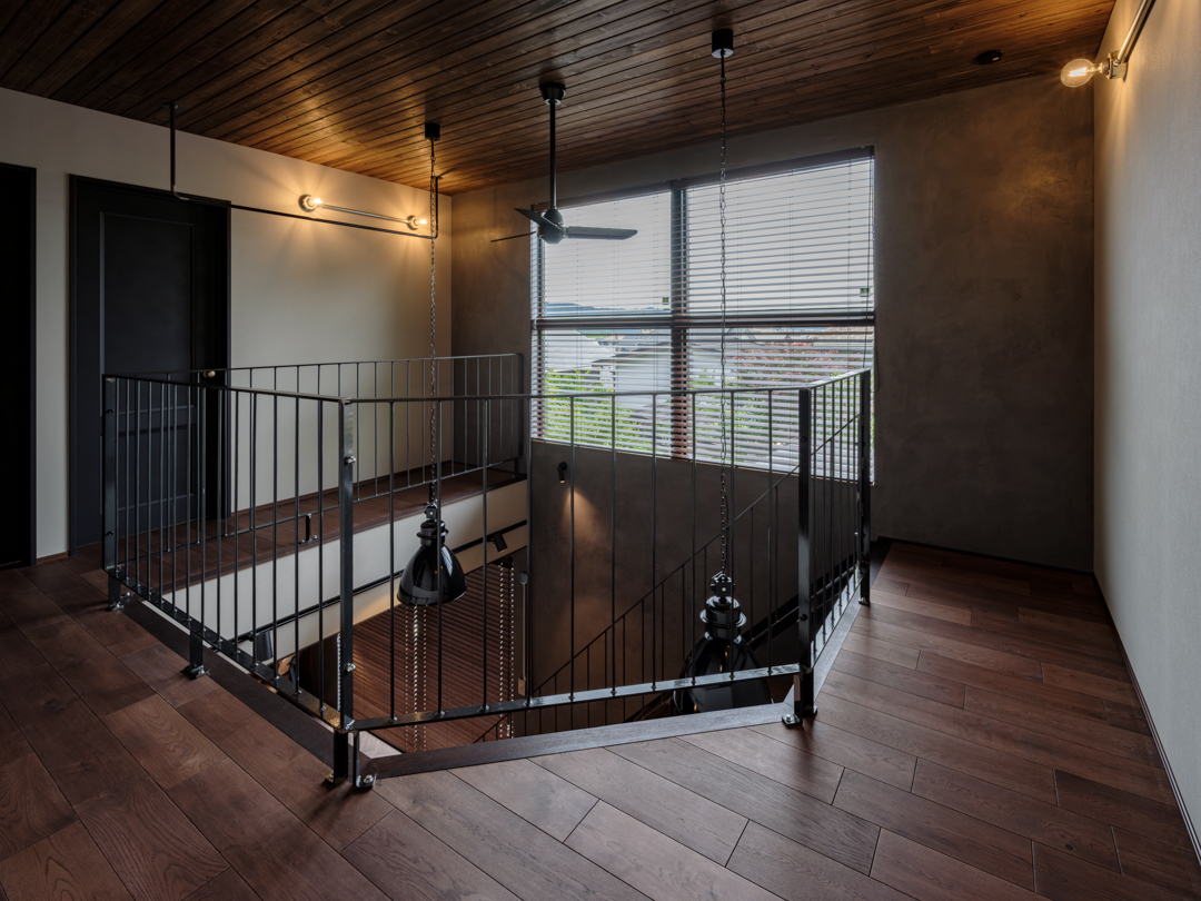 開放的な空間になる大きな連窓