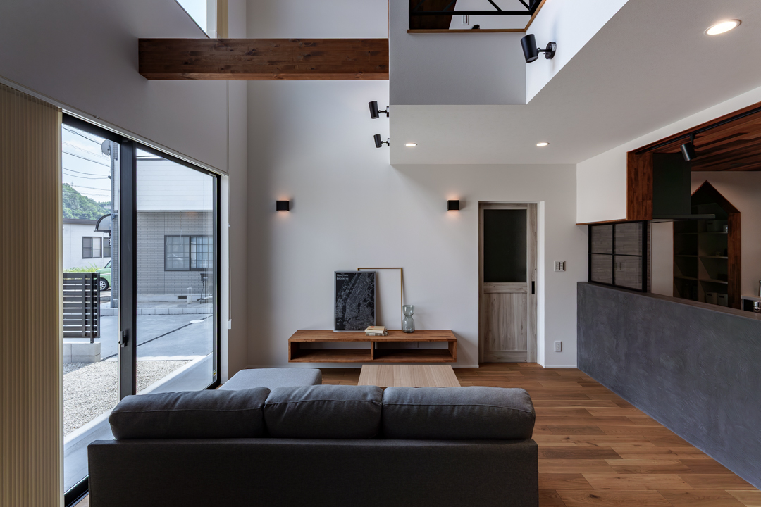 メインクロスはライトベージュで上質な仕上がりに