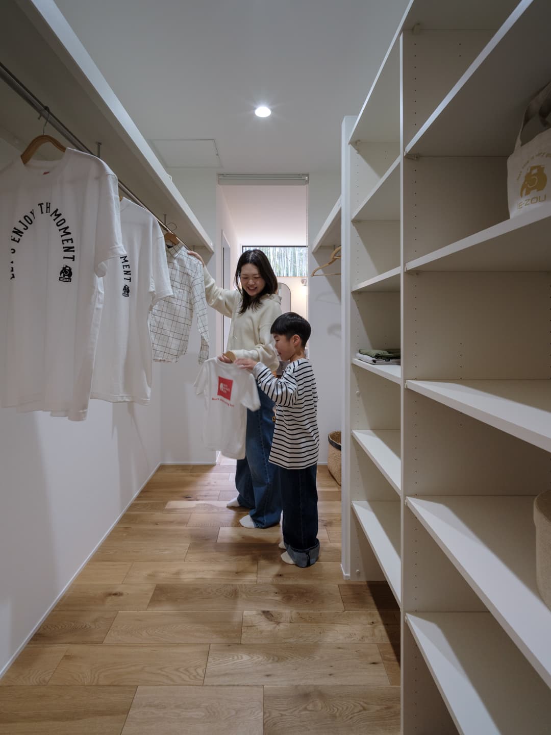 【コラム】季節の変わり目にスッキリ!衣替えをラクにする収納 画像