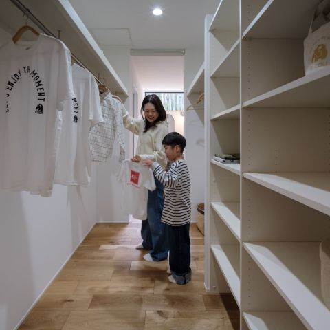 【コラム】季節の変わり目にスッキリ!衣替えをラクにする収納 アイキャッチ画像