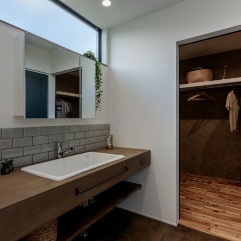 【コラム】暖房・断熱アイデアで脱衣所・洗面所の寒さ問題を解決! アイキャッチ画像